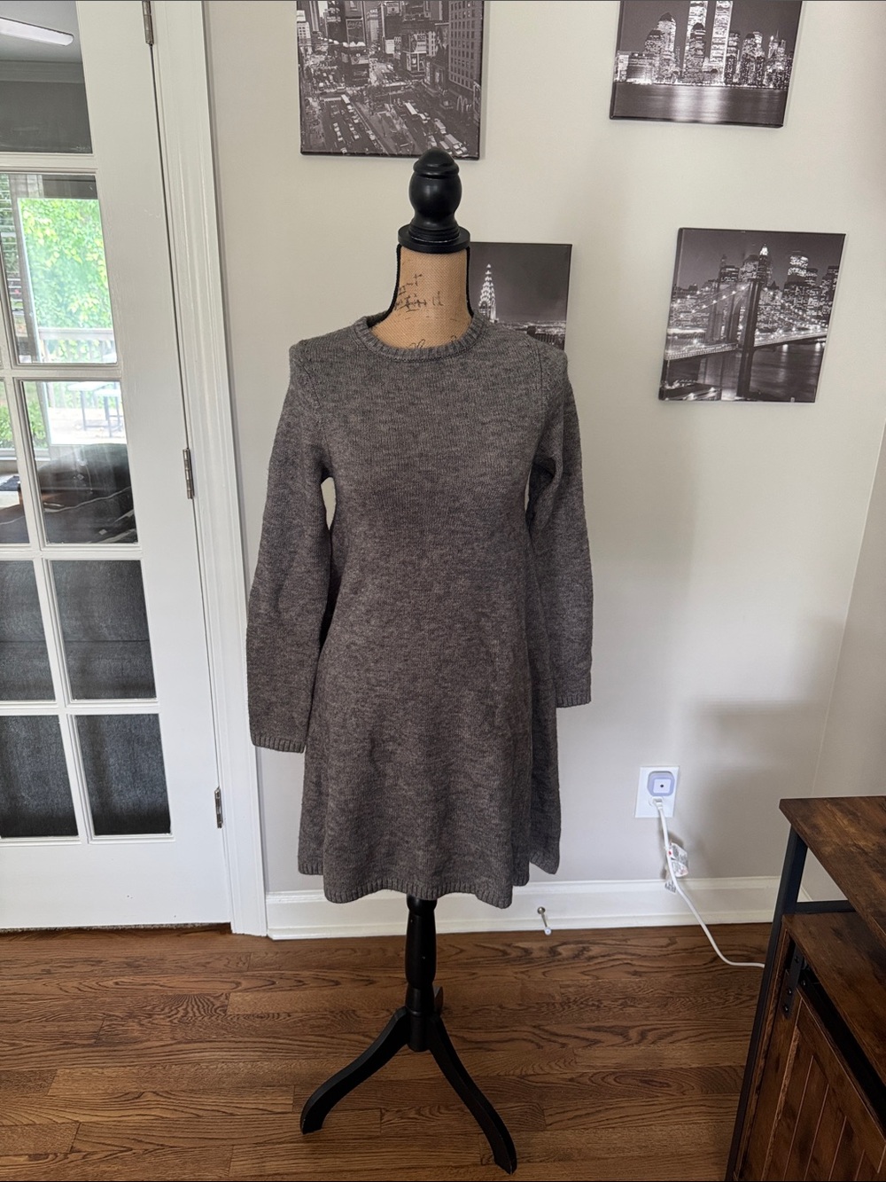 Pomander Place Gray Long-Sleeve Sweater Dress